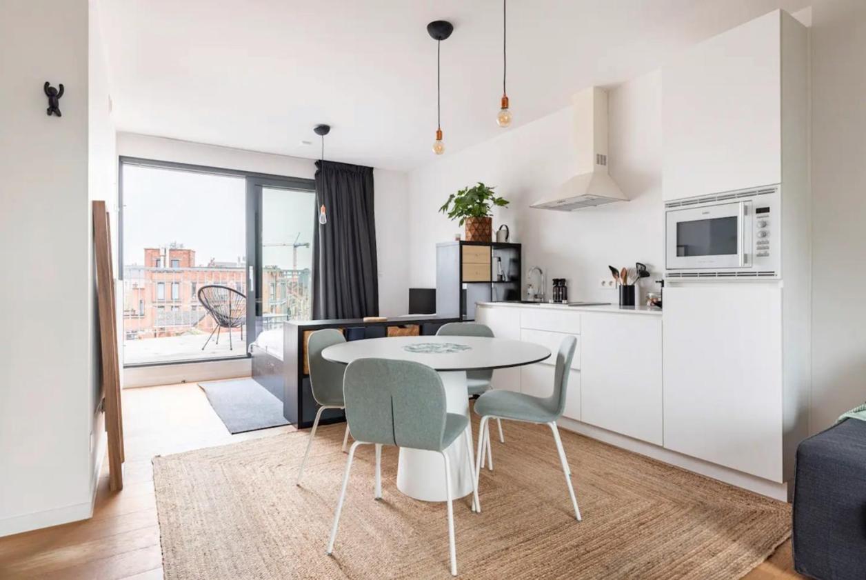 New Apartment With Big Terrace And Great Views! Leuven Luaran gambar